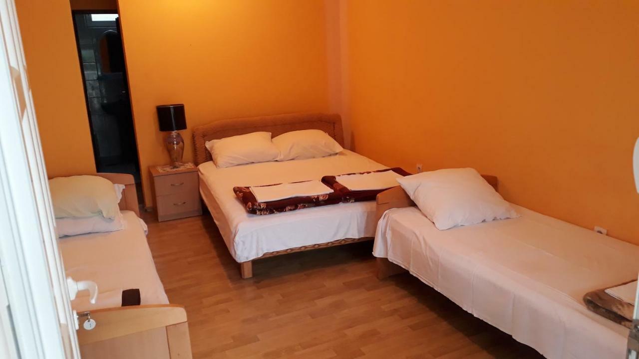 Vila Ruska Prčanj Exterior foto