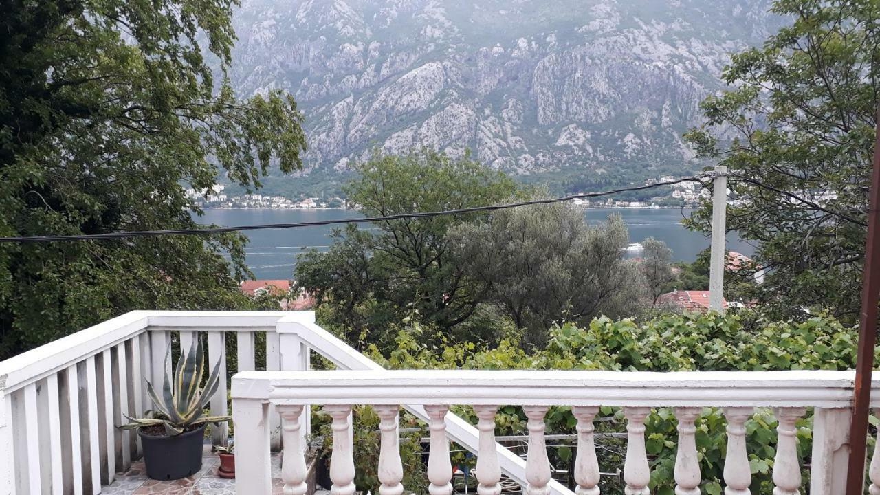 Vila Ruska Prčanj Exterior foto